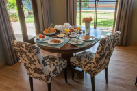  Vacation Hub International | Wessels House Lobby