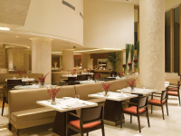  Vacation Hub International | Trident Hotel Bandra Kurla Lobby
