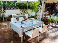  Vacation Hub International | Penelope's Guesthouse Lobby