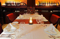  Vacation Hub International | Sam's Giardino Hotel Lobby