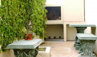  Vacation Hub International | Whale Watchers Inn Lobby