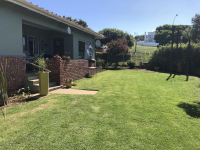  Vacation Hub International | Hello Jbay Self-Catering Apartments - Vriesland Lobby
