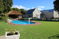  Vacation Hub International | Glen Avon Lodge Lobby