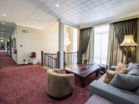  Vacation Hub International | The Border Hotel Lobby