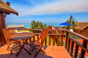  Vacation Hub International | Brenton on Sea Chalets Lobby
