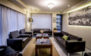  Vacation Hub International | Iraklion Hotel Lobby