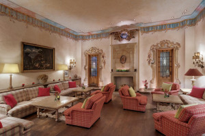  Vacation Hub International | Excelsior by Geisel Lobby