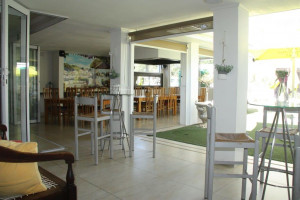  Vacation Hub International | Chandlers Guest House Lobby