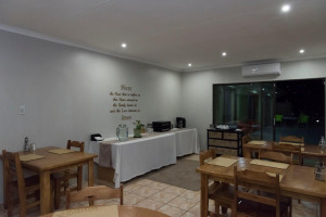  Vacation Hub International | Unirift Guesthouse Lobby