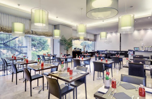 Vacation Hub International | Sercotel Hotel Ciutat De Montcada Lobby