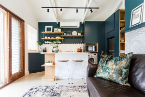  Vacation Hub International | Charlie's Cottage Lobby