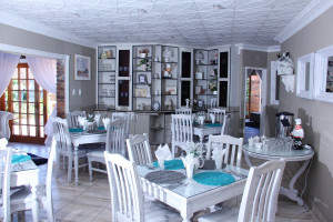 Vacation Hub International | Thabong Guest House Lobby