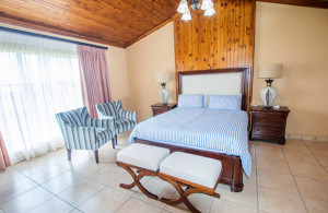  Vacation Hub International | Hoyo Hoyo Machado Stud Lodge - Eagle's Call Lobby