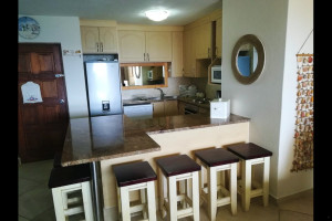  Vacation Hub International | Chesapeake Bay 53 Lobby