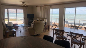  Vacation Hub International | Emerald Bay A 201 Lobby