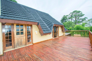  Vacation Hub International | HoyoHoyo Koeltehuis Lobby