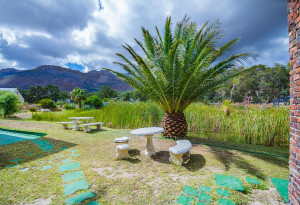  Vacation Hub International | Kingfisher Hollow Lobby