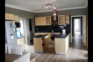  Vacation Hub International | 88 de Mist - Upstairs Unit Lobby