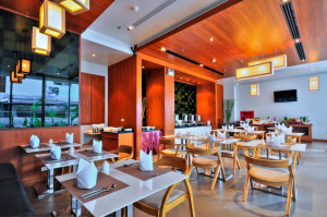  Vacation Hub International | The Ashlee Heights Patong Hotel & Suites Lobby