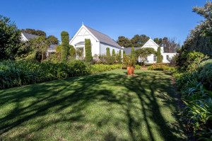  Vacation Hub International | Swallows Loft self catering Villa Lobby