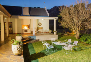  Vacation Hub International | Blue Lily Retreat Lobby