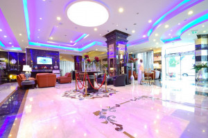  Vacation Hub International | Golden Tulip Al Mektan Lobby