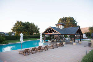  Vacation Hub International | Pearl Valley Golf Lodge Lobby