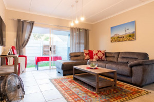  Vacation Hub International | Memories Self-Catering Lobby