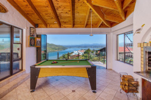  Vacation Hub International | Eagles Nest Villa Lobby