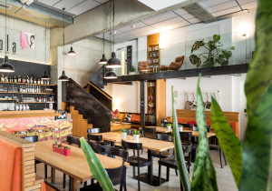  Vacation Hub International | Zeitgeist Vienna Hauptbahnhof Lobby