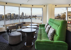  Vacation Hub International | Crowne Plaza London - Battersea Lobby