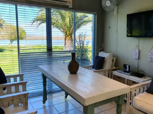 Vacation Hub International | Kingfisher Heads 17 Lobby