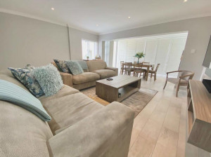 Vacation Hub International | Your Place @ Kingston on the Marina Lobby
