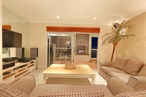  Vacation Hub International | Neptune Isle 301 Lobby