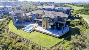  Vacation Hub International | Hippo House Holiday Home - Knysna Lobby