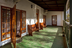  Vacation Hub International | Horse and Mill Guesthouse Lobby