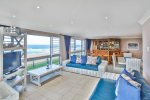  Vacation Hub International | Kenwyn on Sea 107 Lobby