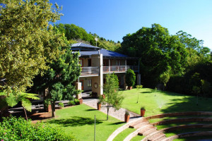  Vacation Hub International | Willows Boutique Hotel & Conference Centre Lobby