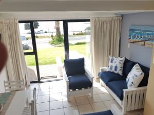  Vacation Hub International | Santos 7 - Point Village Lobby