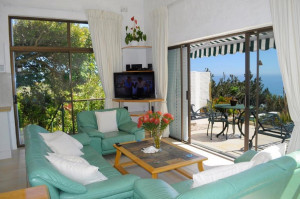  Vacation Hub International | Camps Bay Villa Lobby