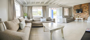  Vacation Hub International | Addo Adventure House Lobby