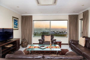  Vacation Hub International | C101 Sea Spray Lobby