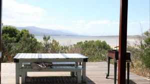  Vacation Hub International | Little Haven 12 Lobby