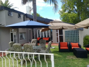  Vacation Hub International | Zinzanathi Guesthouse Lobby