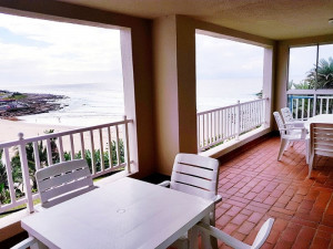  Vacation Hub International | Laguna La Crete 97 Lobby