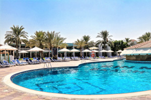  Vacation Hub International | BM BEACH RESORT Lobby