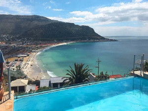  Vacation Hub International | Above The Sea Lobby