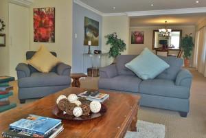  Vacation Hub International | Val d'Or Estate Lobby