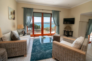  Vacation Hub International | La Tortue - Le Gaulois Lobby