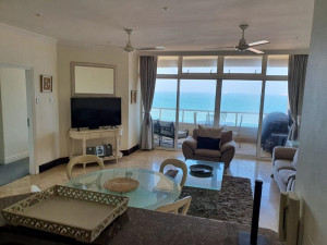  Vacation Hub International | 202 Oyster Rock Lobby